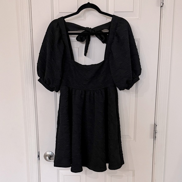 NWOT Free People Violet Mini Puff Sleeve Dress in Texture Black Size XS - Picture 3 of 9